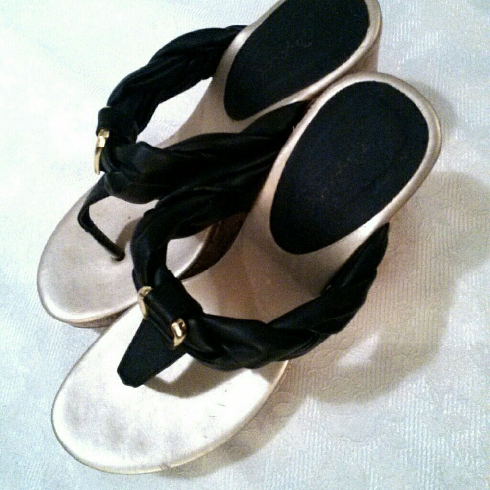 Qupid Shoes Open Toe Black Thong Cork Wedge Heels